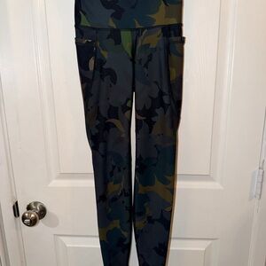 Old Navy Camouflage Leggings